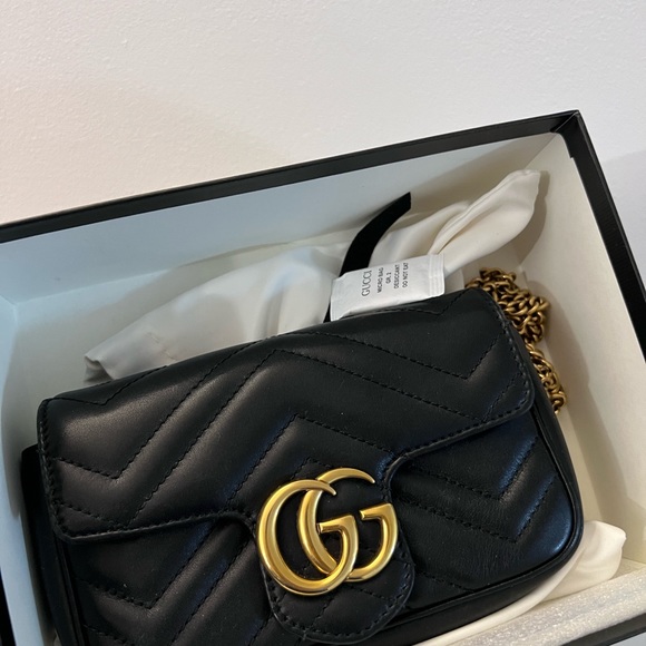 SOLD🔹GG Marmont Supermini shoulder bag - Picture 2 of 13
